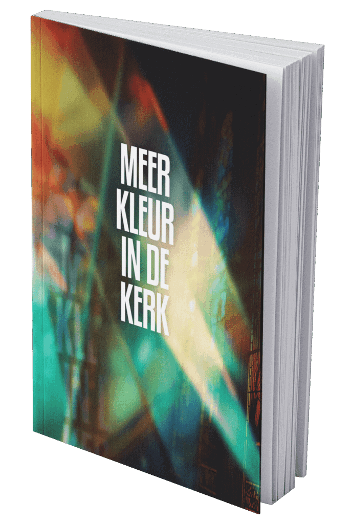 Foto: Hans Eusers nieuwe boek, 'Meer kleur in de kerk.' In het Engels verkrijgbaar als 'God's Mosaic.'  